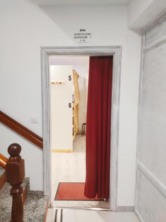 Albergue Santos سانتياغو دي كومبوستيلا المظهر الخارجي الصورة
