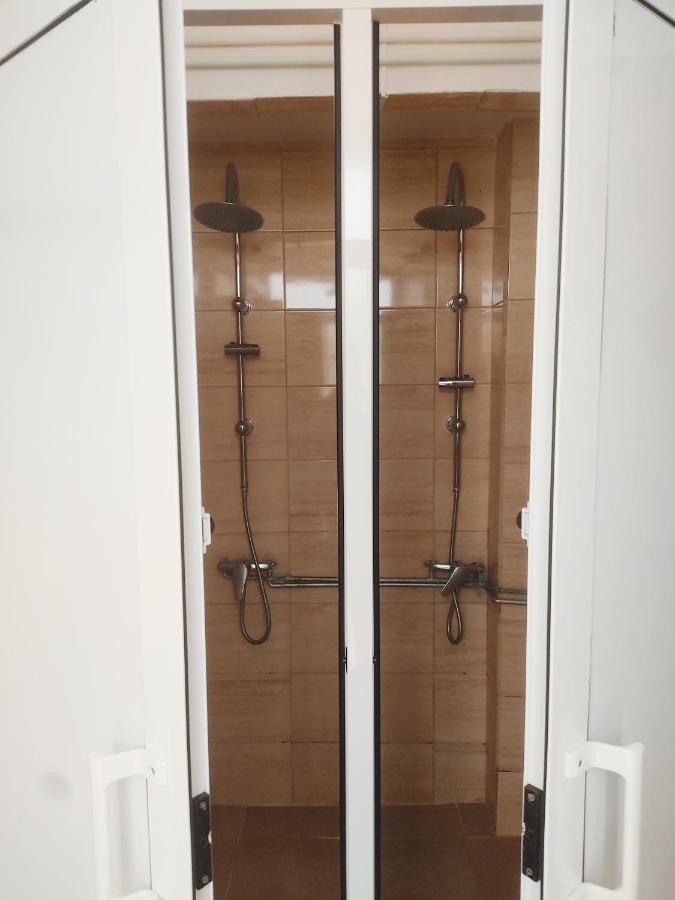 Albergue Santos سانتياغو دي كومبوستيلا المظهر الخارجي الصورة